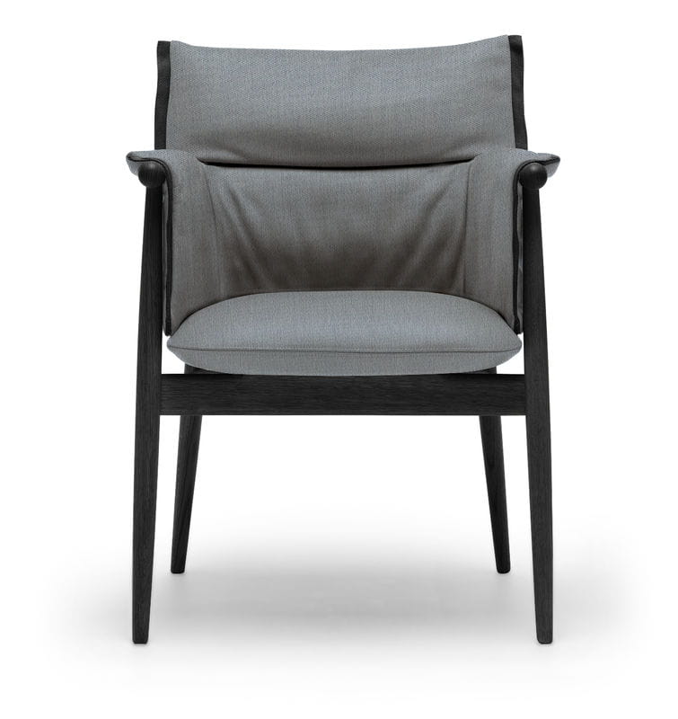 E005_oak_black_hallingdal130_front-small.jpg