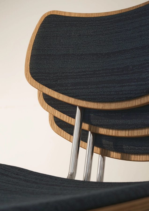 __VLA26P_oak_lacquer_chrome_Allé0884_V5-medium.jpg