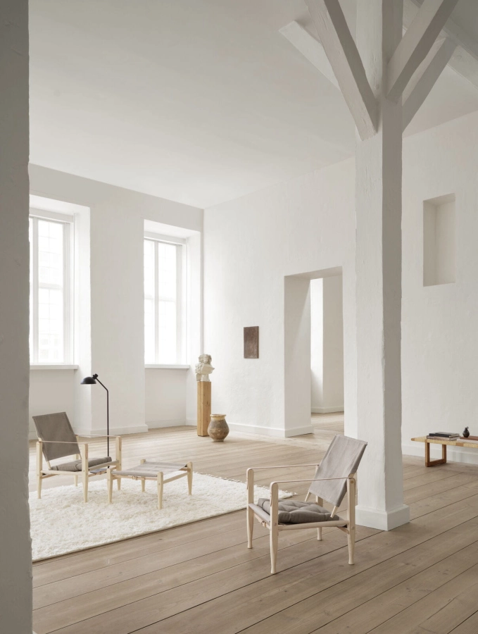 KK47000_CUKK47000_KK97170_ash_whiteoil_canvas_natural_BM0488l_oak_oil_MO320_steel_black_rug_ivory59_v2-medium.jpg