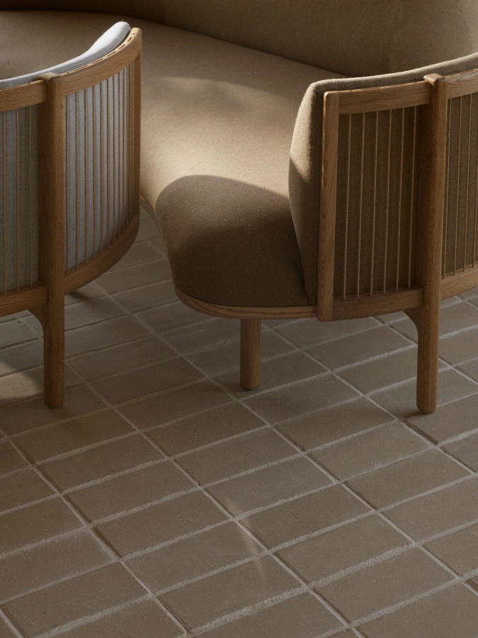 RF1903R_oak_oil_re-wool358_RF1904_oak_oil_molly112_detail-medium.jpg