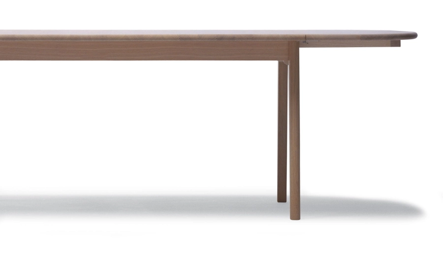 CH002_detail_legs-medium.jpg