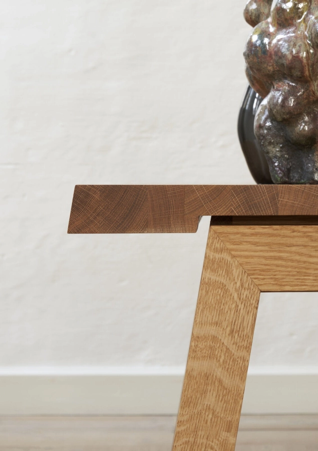 SH900_oak_oil_detail_v2-medium.jpg