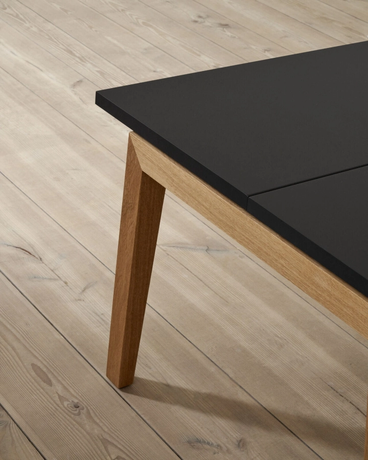 SH900_oak_oil_detail_v4-medium.jpg
