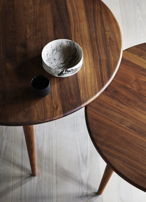 Wegner_CH008_walnut-oil_tabletop-small.jpg