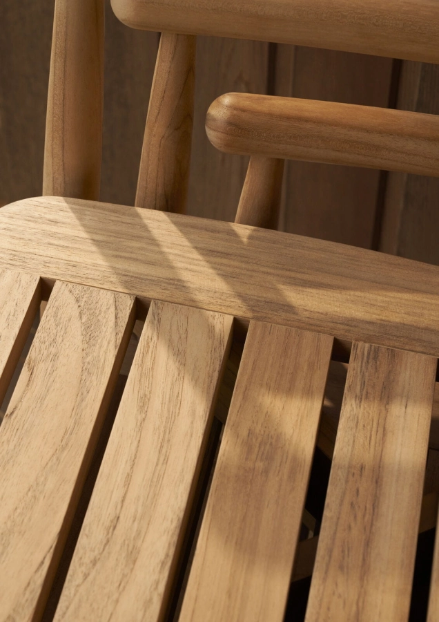 E008_teak_untreated_detail_V3-medium.jpg
