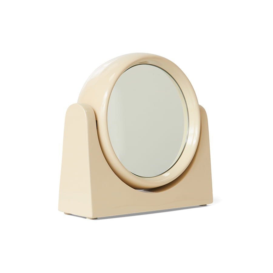 amr0003-lr_a_02.jpg