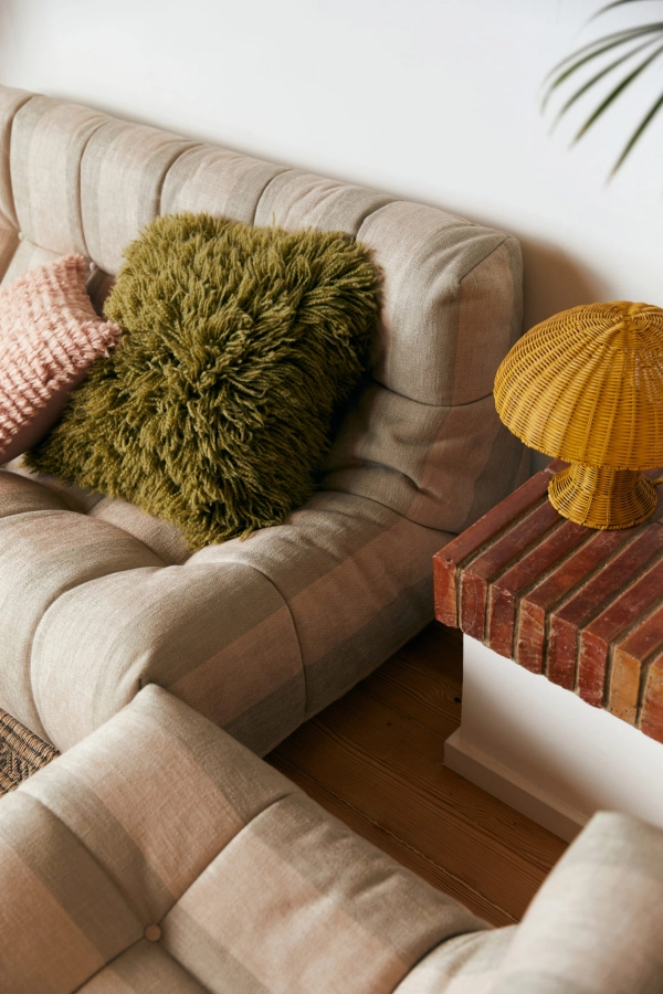 2425_collection_hkliving_shoot_1_lr_-410.jpg