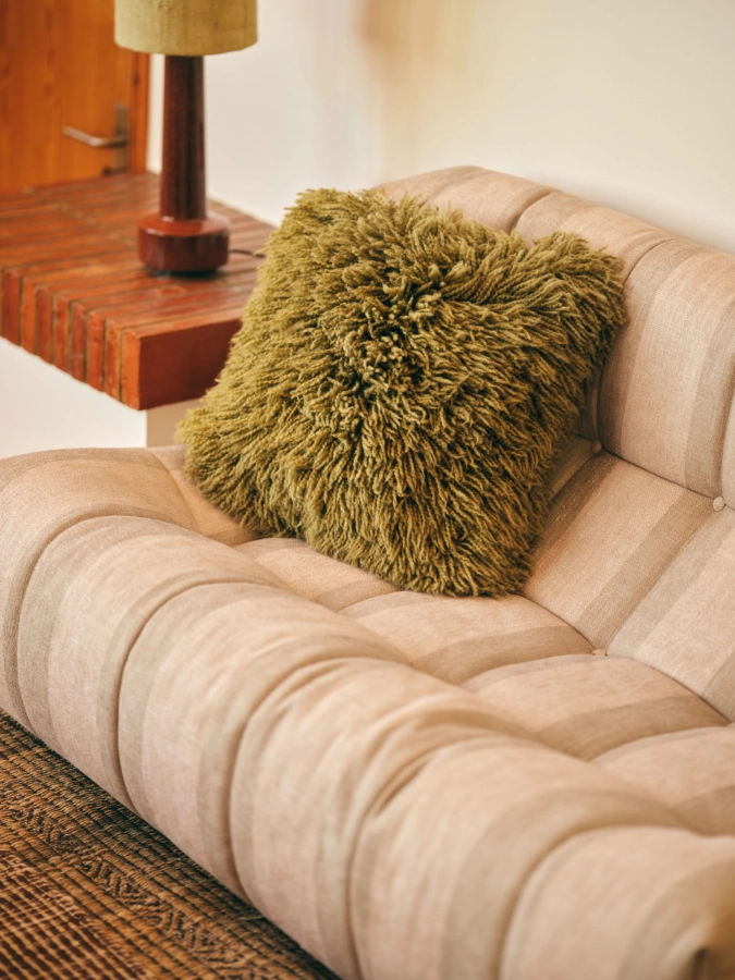 2425_collection_hkliving_shoot_1_lr_-947.jpg