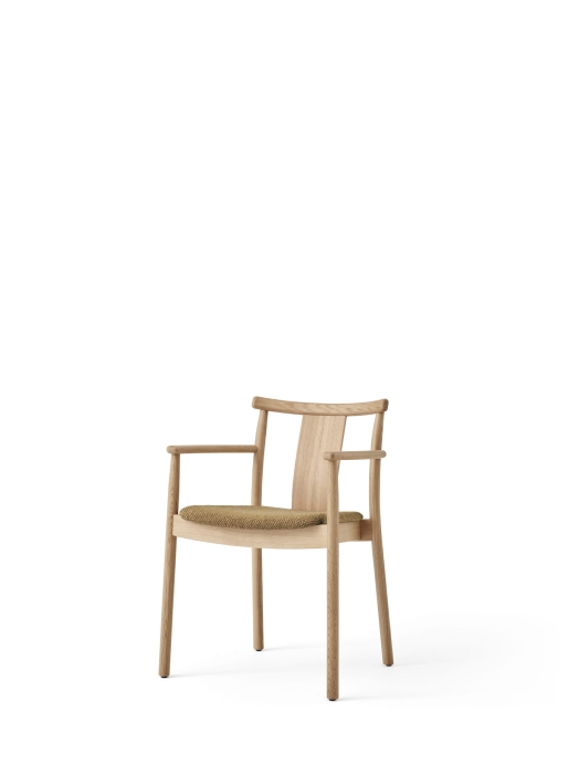 1303000-000000ZZ_Merkur_Dining_Chair_W_Armrest_Natural_Oak_Bouclé_06_angle.jpg
