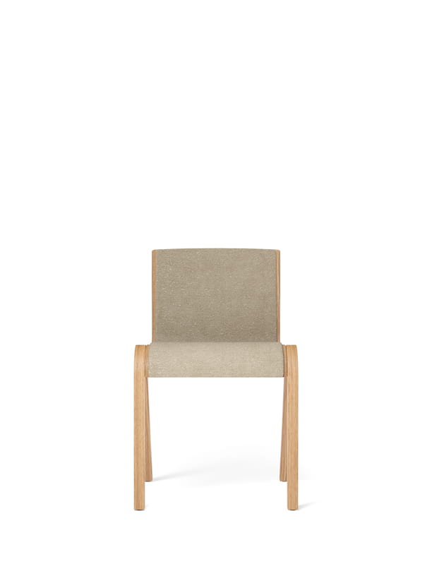 8201000-020000ZZ_Ready_Dining_Chair_Front_Uph_Bouclé_02_Bouclé_02_Natural_Oak_Front.jpg