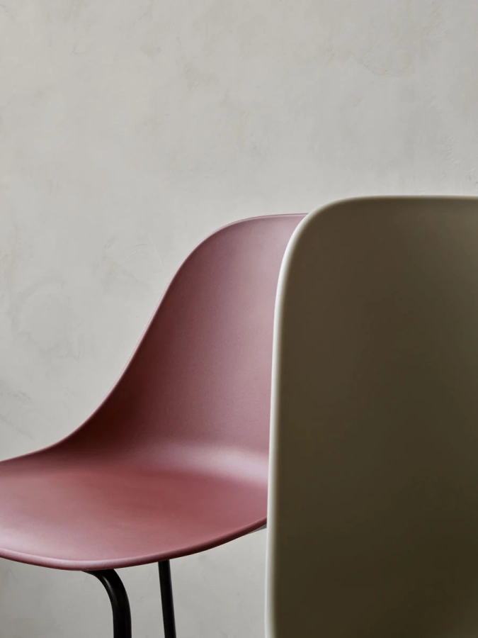 MENU_HarbourDiningSideChair_Gallery01.webp