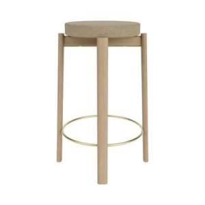 AUDO COPENHAGEN stołek barowy tapicerowany PASSAGE 65cm dąb naturalny / mosiądz