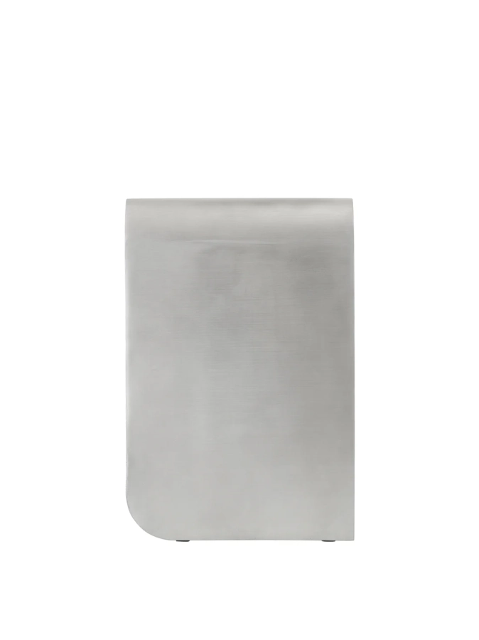 7100009_Volume_Side_Table_back_Web.webp