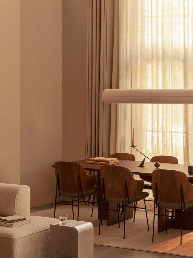 Audo_Hashira_Linear_Pendant_Penguin_Dining_Chair_Androgyne_Dining_Table_Eave_Modular_Sofa_Volume_12.webp