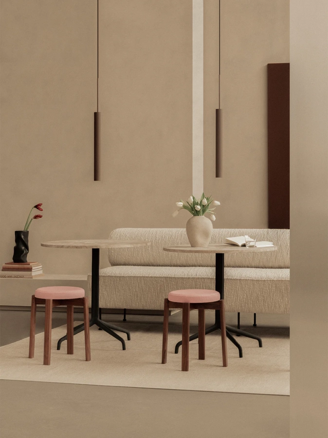 Audo_PassageStool_TubulairePendantLarge_EaveDiningSofa_HarbourColumnDiningTable_CollapseVase_21.webp