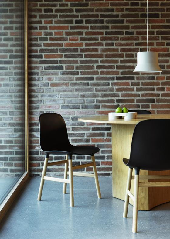 2024_Form_Chair_Oak_Black_Hat_Lamp_Large_Warm_Grey.jpg