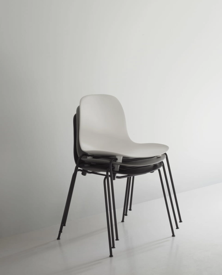 2022_Form_Chair_Stacking_Black_Steel_Black_Form_Chair_Stacking_Black_Steel_White_Form_Chair_Stacking_Black_Steel_Grey_02.jpg
