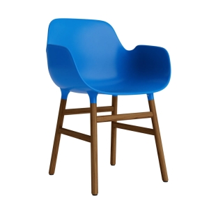 NORMANN COPENHAGEN krzesło z podłokietnikami FORM WOOD orzech / jasnoniebieskie