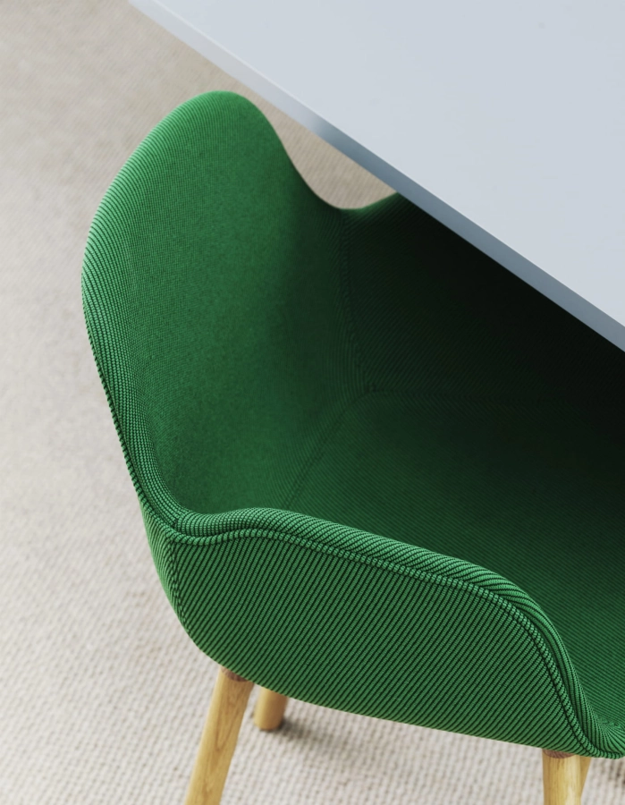 2020_Normann_Copenhagen_Form_Armhair_Oak_Oceanic_OOC03.jpg