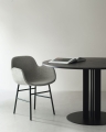 2023_Form_Armchair_Steel_Green_Safire_0006_Scala_Table_Ø130_Black_Oak.jpg