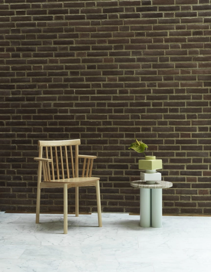2023_Pind_Armchair_Ash_Dit_Table_Light_Green_Travertine_Silver_Deko_Object_S4_Sage_S3_Snow.jpg