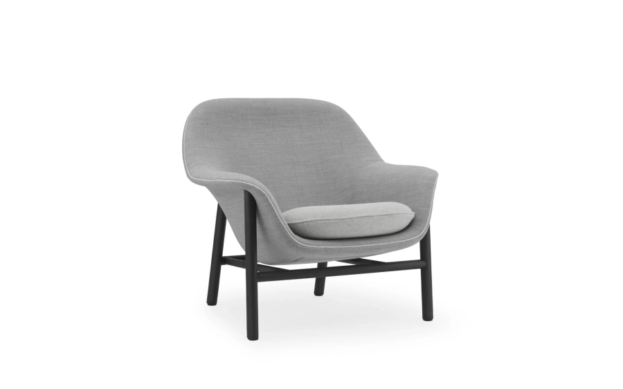 712862_Drape_Lounge_Chair_Low_Black_Oak_Remix_3_113_Hallingdal_65_0100_01.jpg