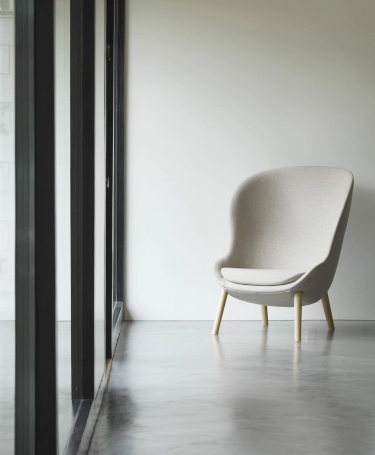 2020_Hyg_Lounge_Chair_High_Oak_LDS32_01.jpg