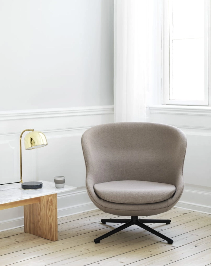 2020_Hyg_Lounge_Chair_Low_Swivel_Yoredale_UDA07_01.jpg