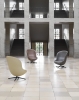 2021_Hyg_Lounge_Chair_High_Swivel_Black_Alu_Ultra_41575_41586_41581_01.jpg