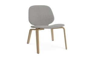 NORMANN COPENHAGEN fotel tapicerowany MY dąb naturalny