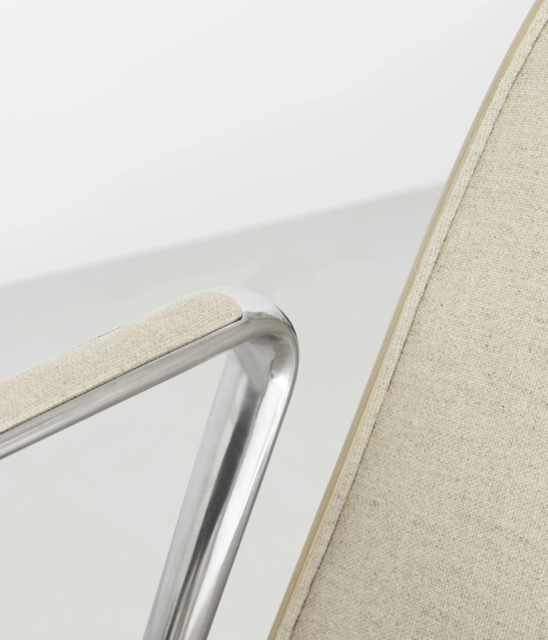 2021_Pad_Lounge_Chair_High_Swivel_Alu_Oak_MLF20_02.jpg