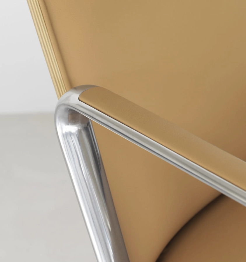 2021_Pad_Lounge_Chair_High_Swivel_Alu_Oak_Ultra_41571_01.jpg