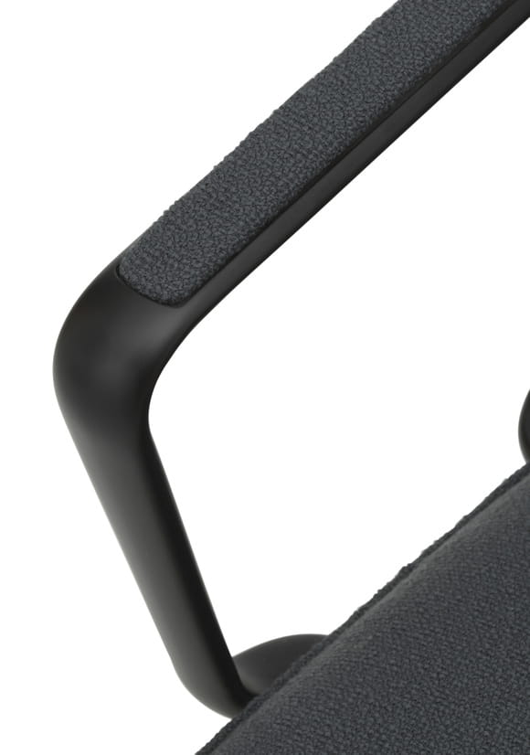 605468_Pad_Lounge_Chair_High_Swivel_Black_Alu_Black_Oak_UDA25_04.jpg