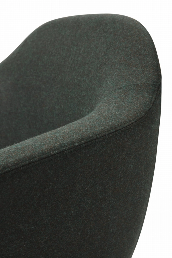 603494_Normann_Copenhagen_Sum_Armchair_Alu_Camira_Synergy_Couple_LDS_41_08.jpg