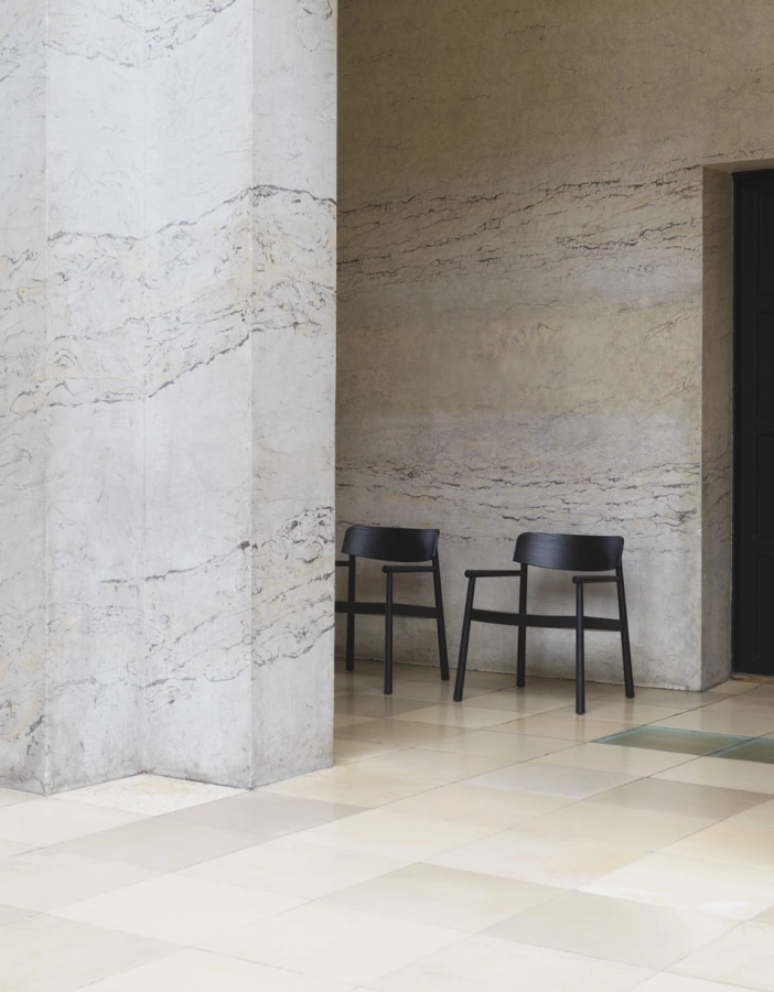 2021_Timb_Armchair_Lounge_Black_01.jpg