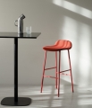 2023_Form_Barstool_75cm_Steel_Birght_Red_Fiord_0571_Pipe_Pitcher_Form_Café_Table_H104,5.jpg
