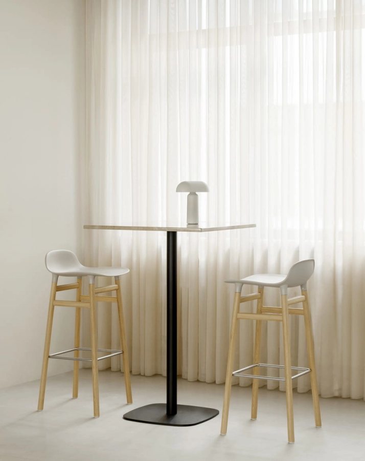 2023_Form_Barstool_75cm_Oak_Warm_Grey_Form_Café_Table_H104,5_Porta_Lamp_Grey.jpg