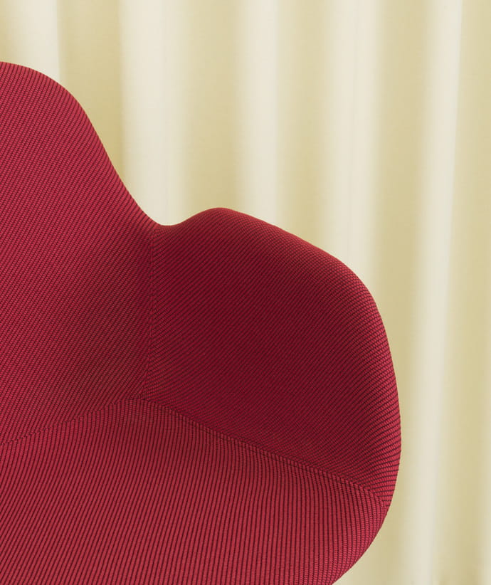 2020_Form_Bar_Armchair_75cm_Full_Uph_Steel_Red_Ocanic_OOC10_02.jpg