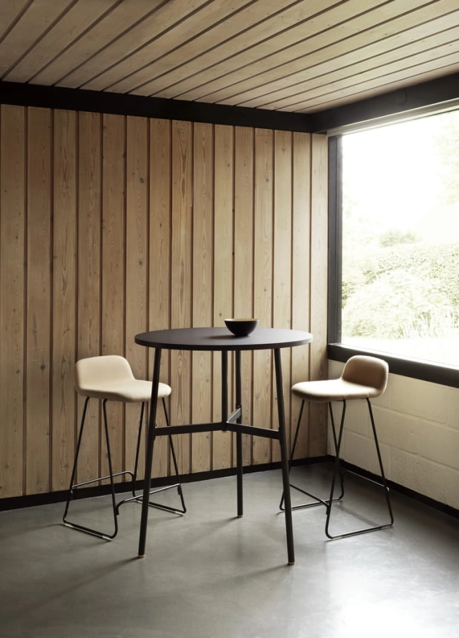 2020_Just_Barstool_w_Back_65cm_Black_Full_Uph_LDS18_Union_Black_01.jpg
