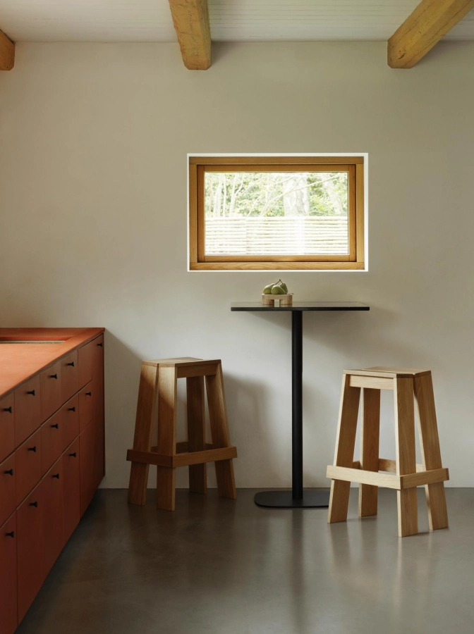 2024_Let_Barstool_75cm_Oak_Form_Café_Table_H104,5_Marble_Black.jpg