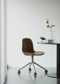 2021_Form_Chair_4W_Full_Uph_41574_Scala_Table_H75_Ø110cm_Marble_Black_01.jpg