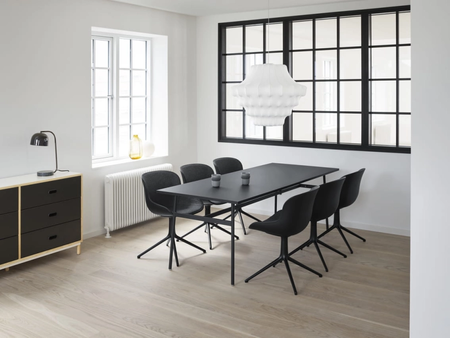 603969_Normann_Copenhagen_Hyg_Chair_4L_Swivel_Black_Alu_Front_Upholstery_Black_Main_Line_Flax_MLF16_Union_Table_Phantom_Lamp.jpg