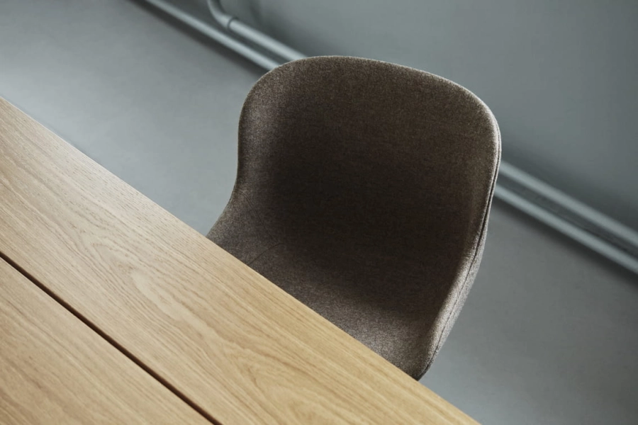 603977_Normann_Copenhagen_Hyg_Chair_Swivel_4L_Alu_Full_Upholtery_Synergy_LDS33.jpg