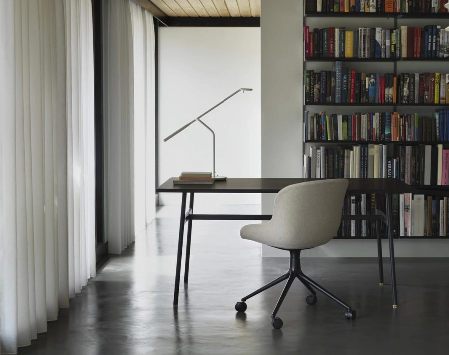 2021_Hyg_Chair_4W_Full_Uph_MLF20_Black_Alu_Union_Table_Black_01.jpg