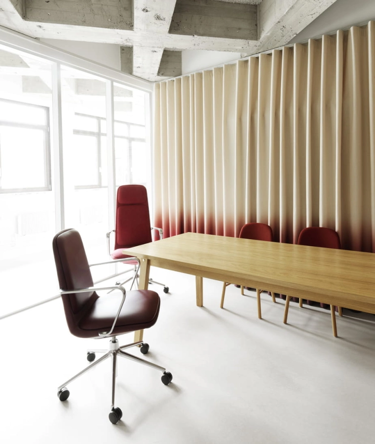 2022_Off_Armchair_Low_5W_Gaslift_Alu_With_Cushion_Ultra_41579_02.jpg