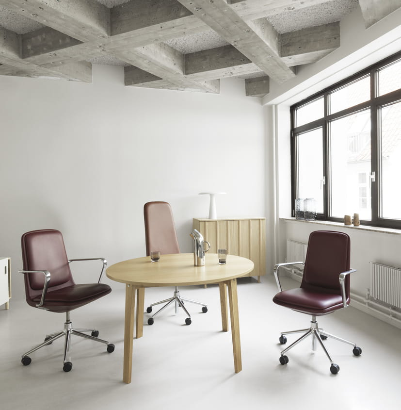 2022_Off_Armchair_Low_5W_Gaslift_Alu_With_Cushion_Ultra_41579_Off_Chair_High_5W_Gaslift_Alu_Ultra_41598.jpg