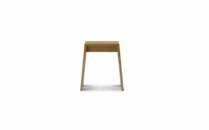 609600_Let_Stool_Oak_02.jpg