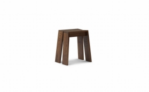 NORMANN COPENHAGEN stołek LET brązowy jesion