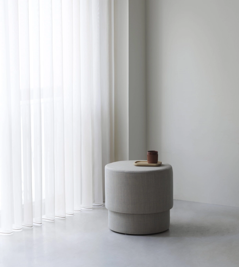 2023_Silo_Pouf_Small_Canvas_244_01.jpg