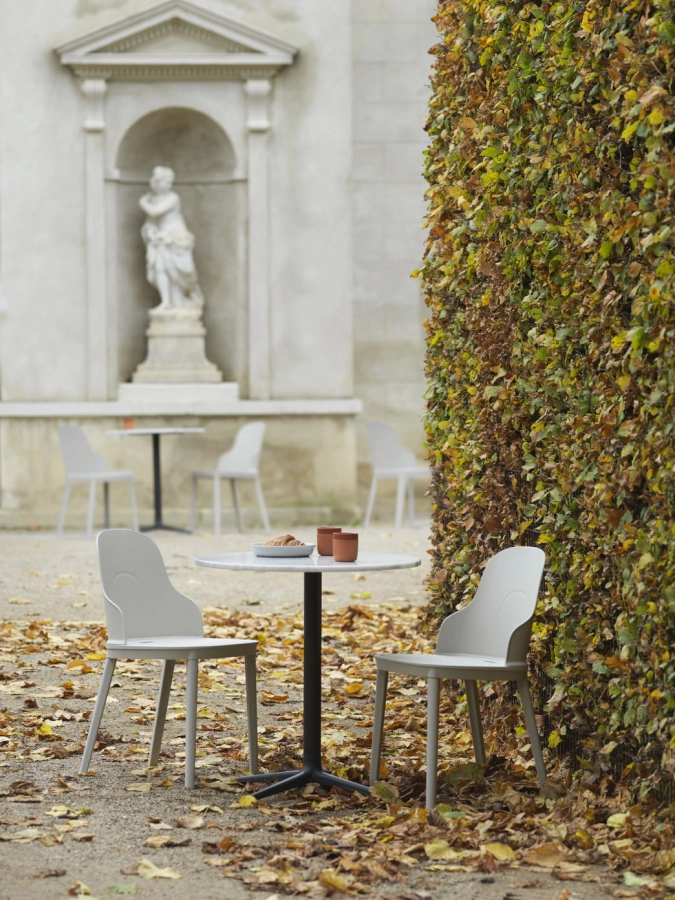 2021_Allez_Chair_Warm_Grey_Allez_Table_3L_Group_04.jpg